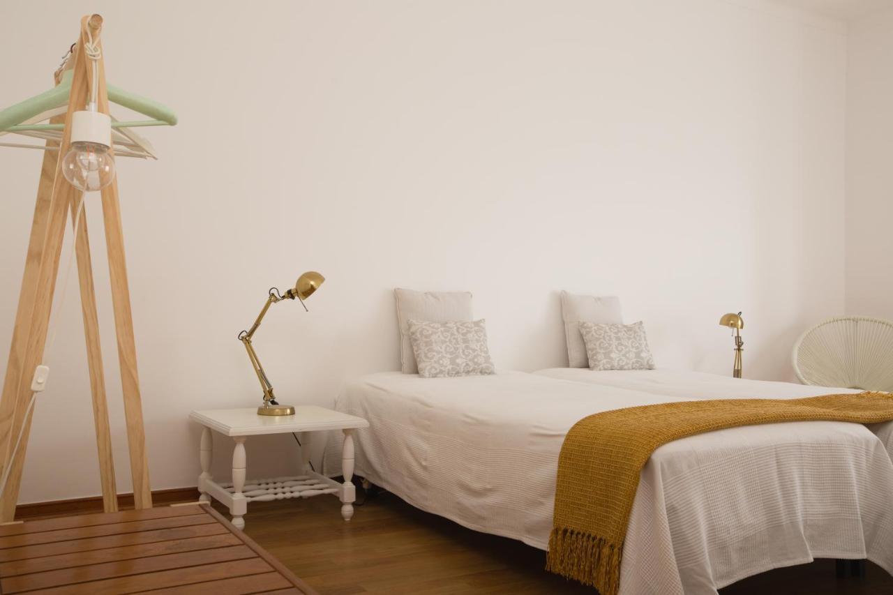 The Minimal House Apartment Bombarral Bagian luar foto