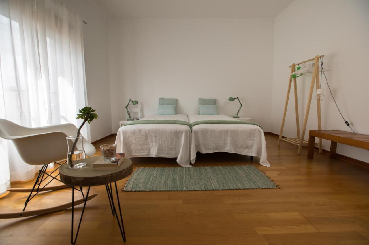 The Minimal House Apartment Bombarral Bagian luar foto